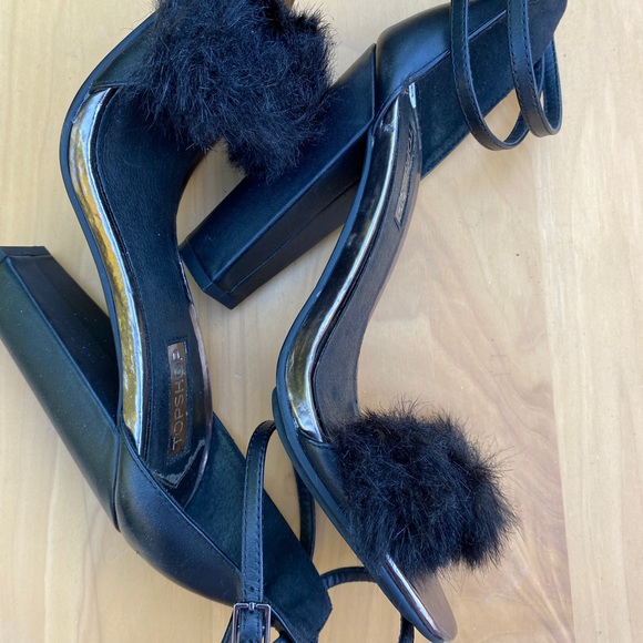 TopShop Women’s High,Double Ankle Strap Rabbit Fur Sandals, Blk/Gold, Size 6.5 - Picture 8 of 11